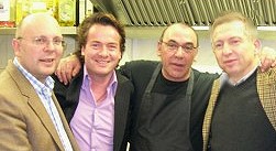 Mimmo Cascione mit den Gourmetfreunden Hansjörg Troebner, Dr. Jan Linneweber und Dr. Kurt Schlacke